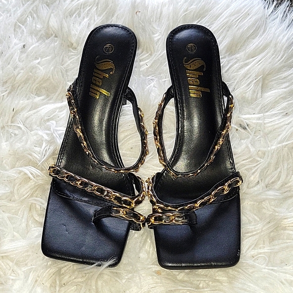 Black & Gold Heels - Picture 1 of 4